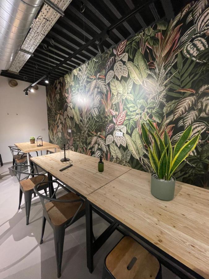 Vtz The Botanic Hostel Zaragoza Dış mekan fotoğraf