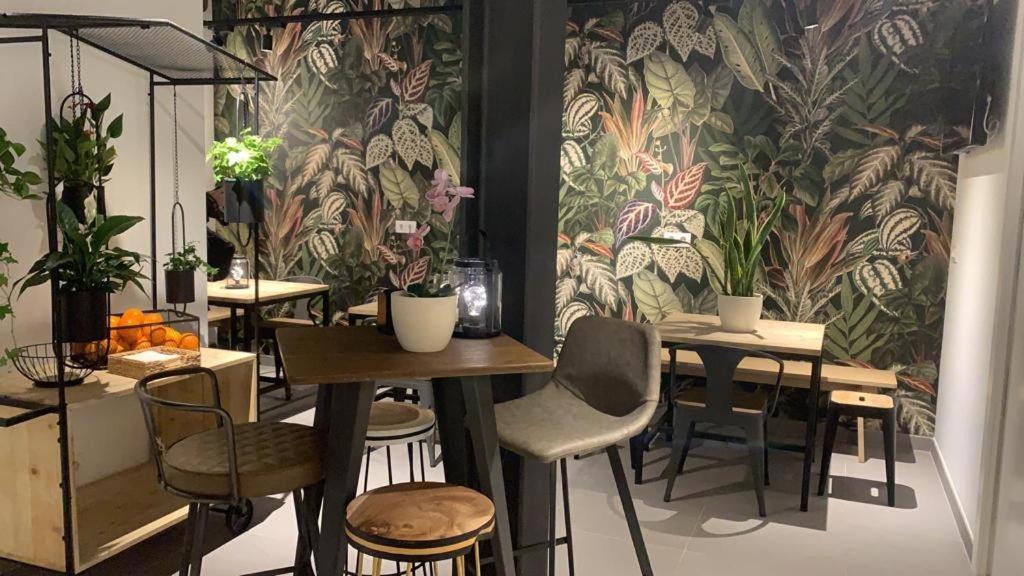 Vtz The Botanic Hostel Zaragoza Dış mekan fotoğraf