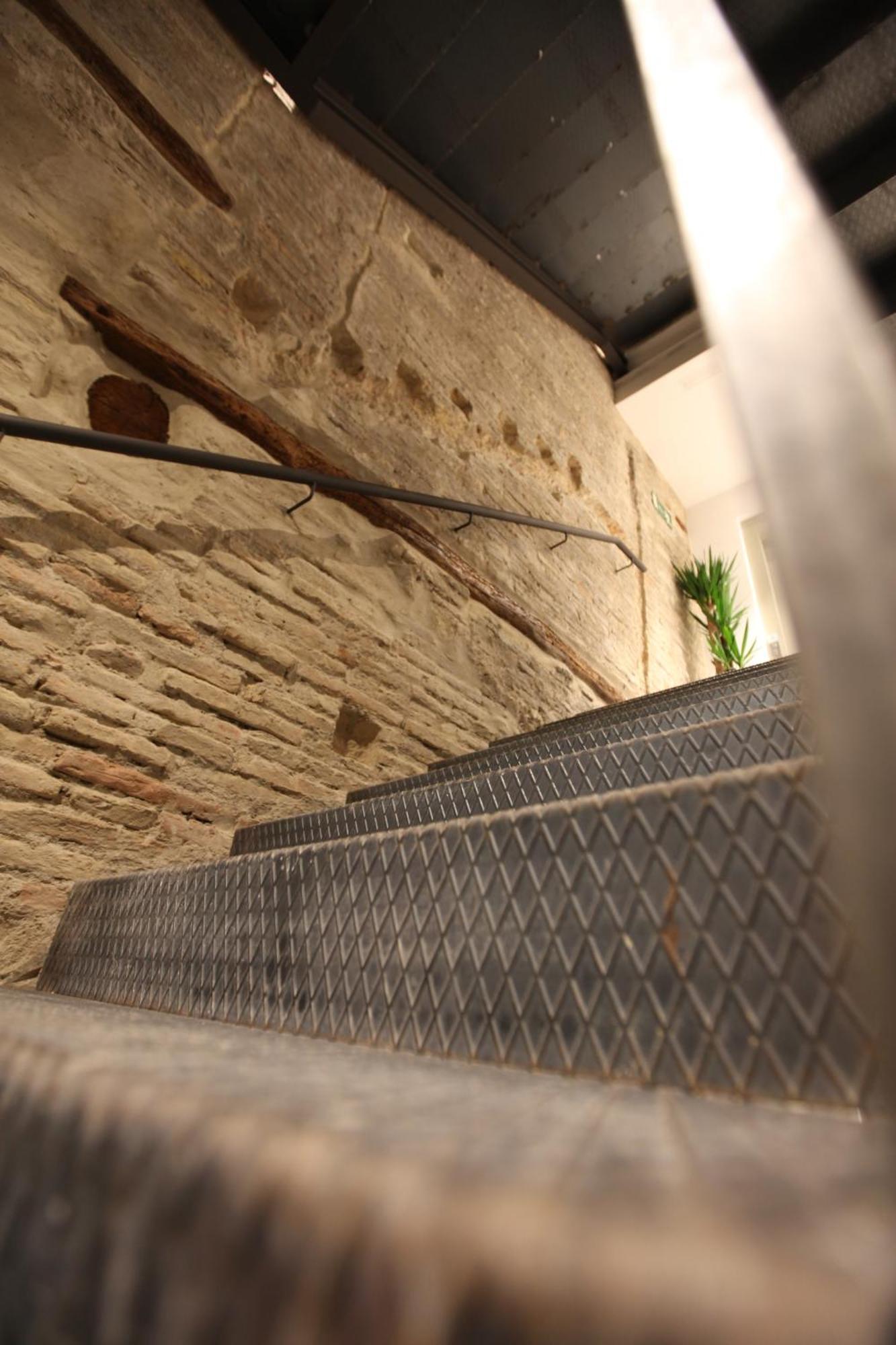 Vtz The Botanic Hostel Zaragoza Dış mekan fotoğraf